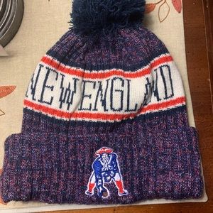 New England Patriots Retro Throwback Logo Beanie